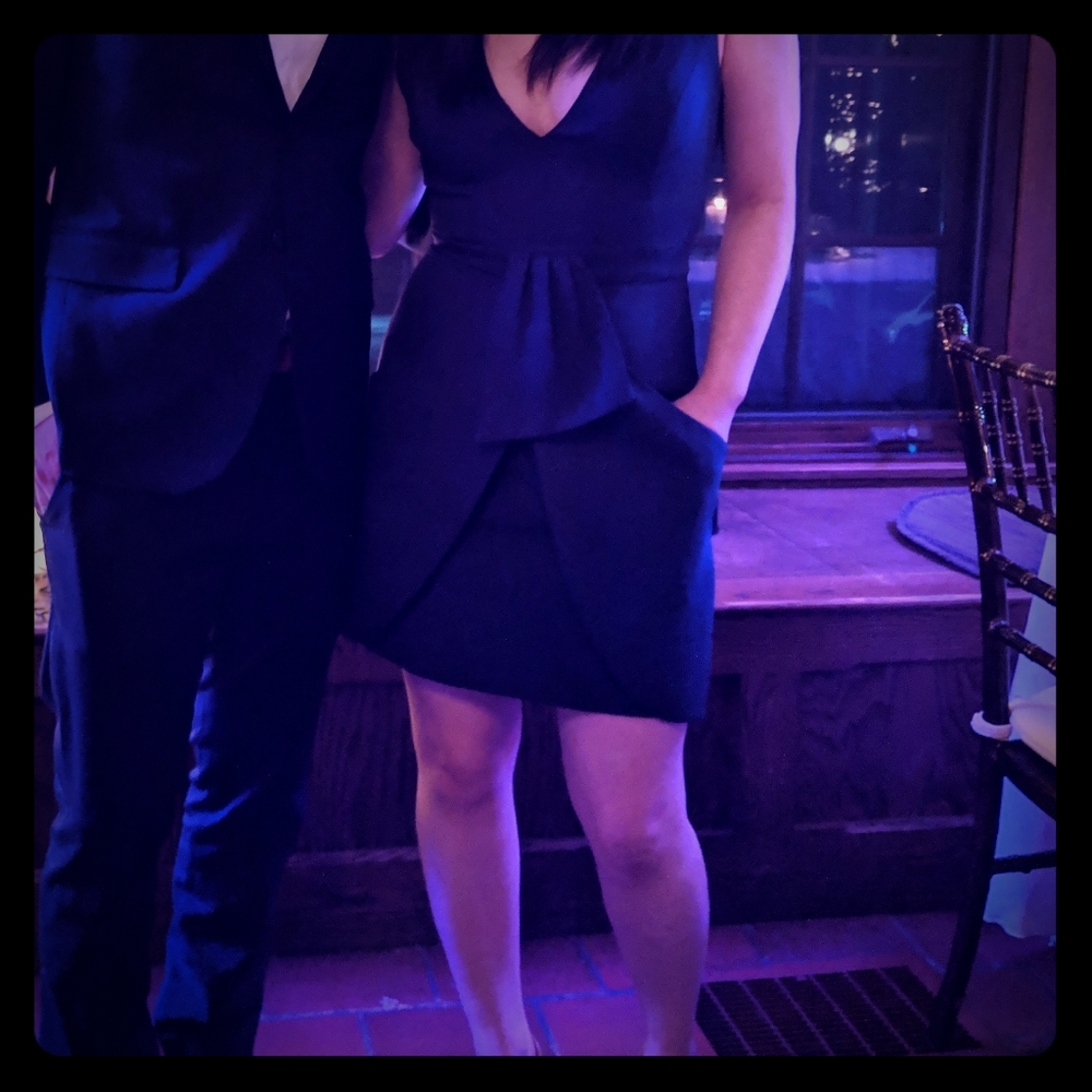 BCBG Navy blue dress with 2 front pockets